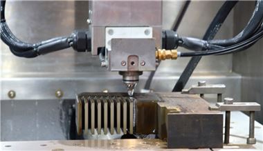 11月份制造業(yè)采購(gòu)經(jīng)理指數(shù)小幅回升 非制造業(yè)商務(wù)活動(dòng)指數(shù)有所回落