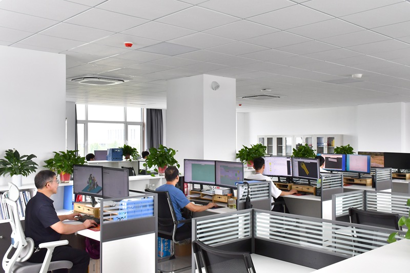 自主研發團隊.jpg 自主研發團隊.jpg